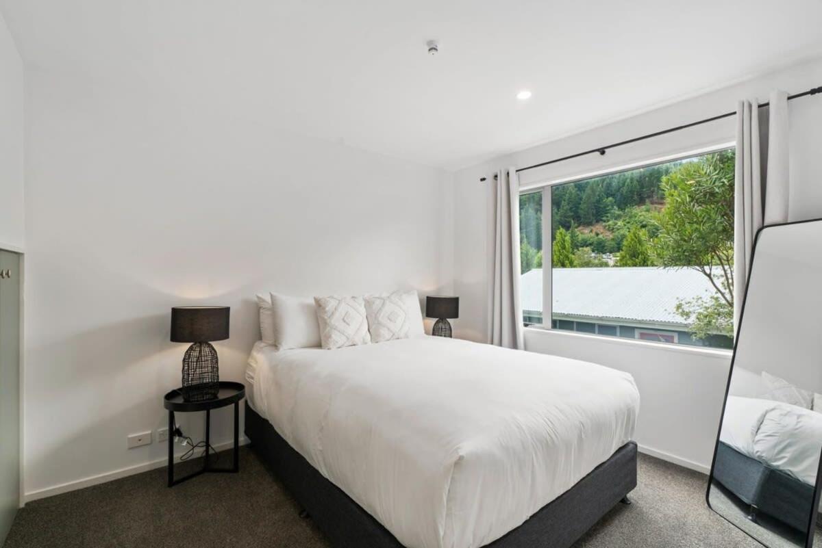 Central Queenstown Luxury מראה חיצוני תמונה